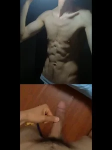 [昆明]17cm腹肌大屌后入蜜桃臀(私信前请先看简介）